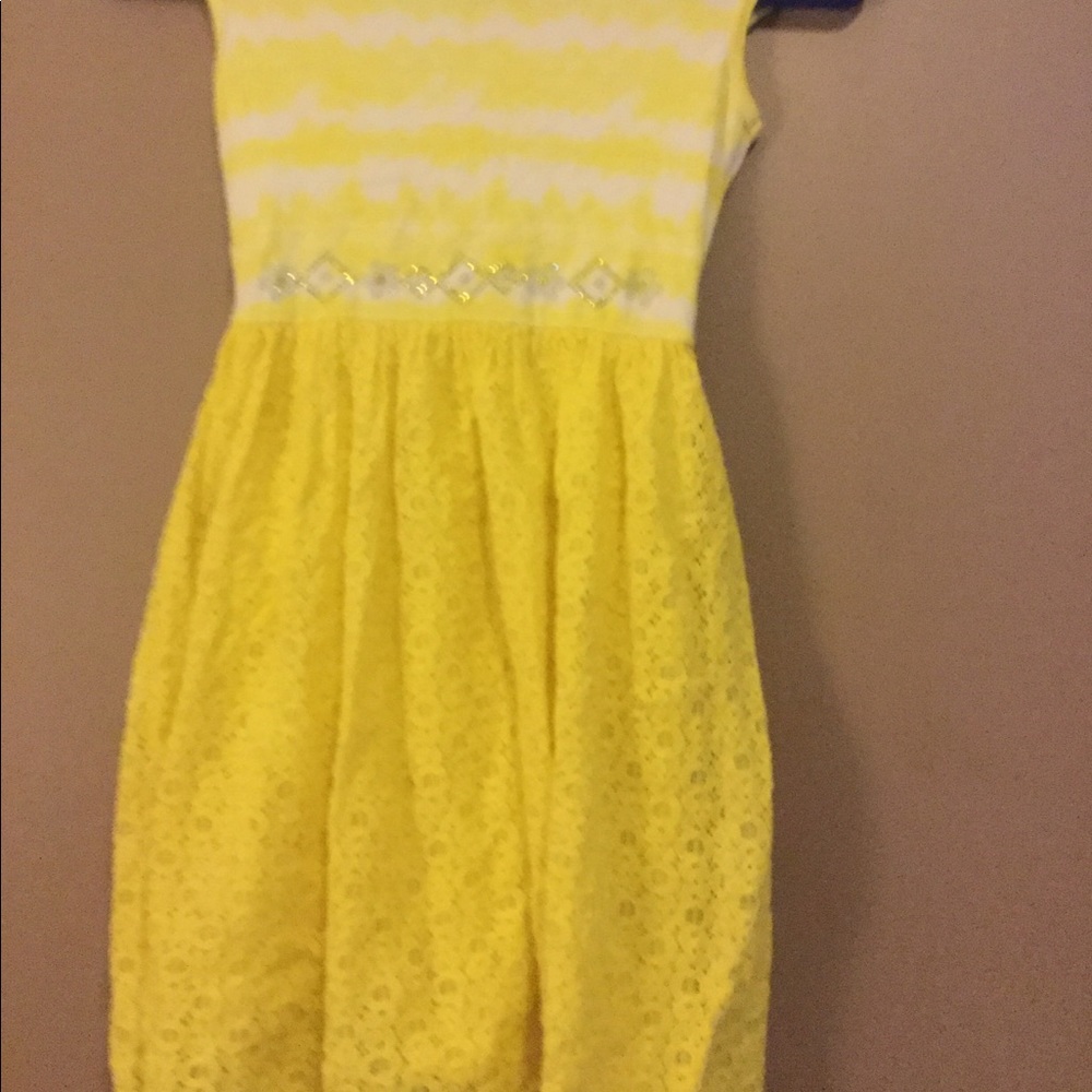 Whits and yellow badazzled dress